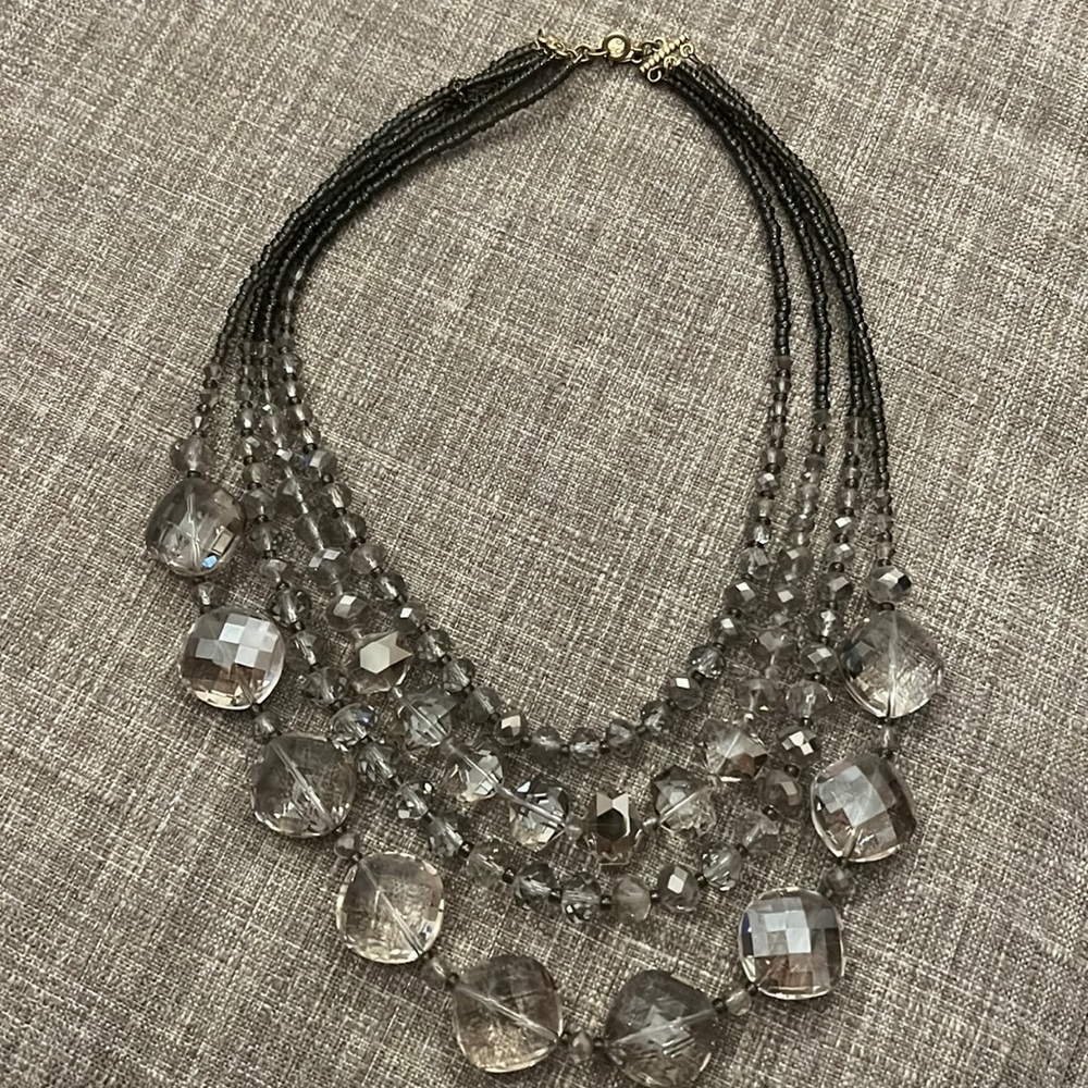 Loft beaded necklace
